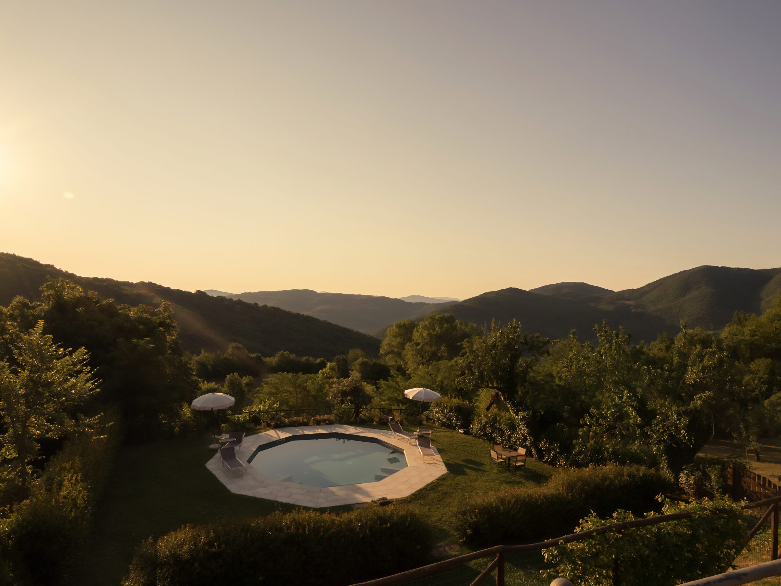 Piscina tenuta la scure